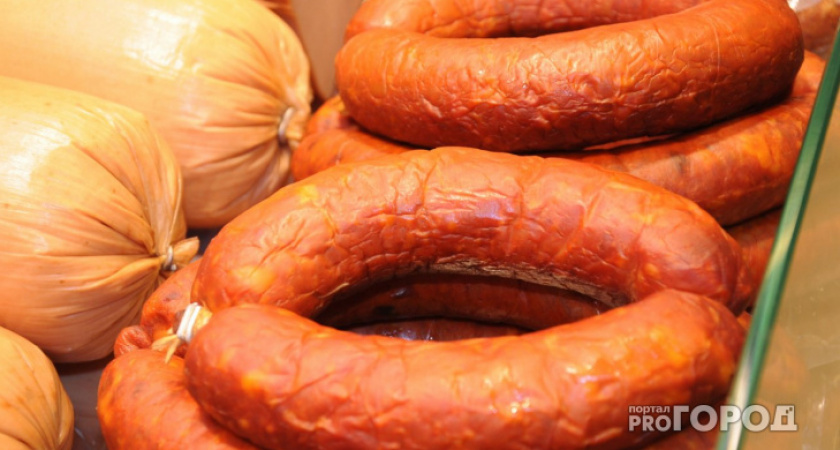 "Там натуральное мясо - берите смело": россиянам назвали самые лучшие марки колбасы*