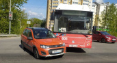 Водитель городского автобуса нарушил правила и спровоцировал ДТП во Владимире