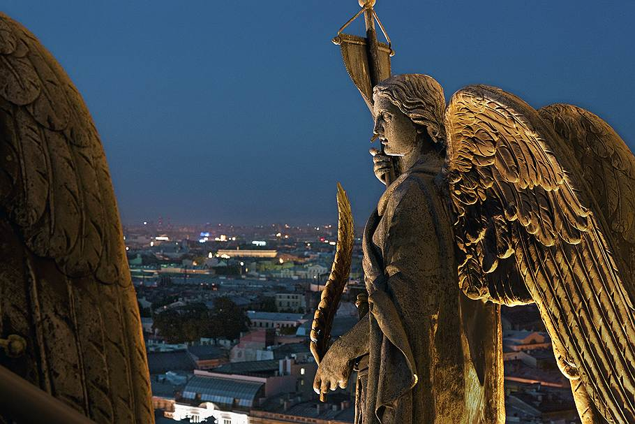 Петербург глазами ангелов: взгляд с Исаакия (в Ставрово)