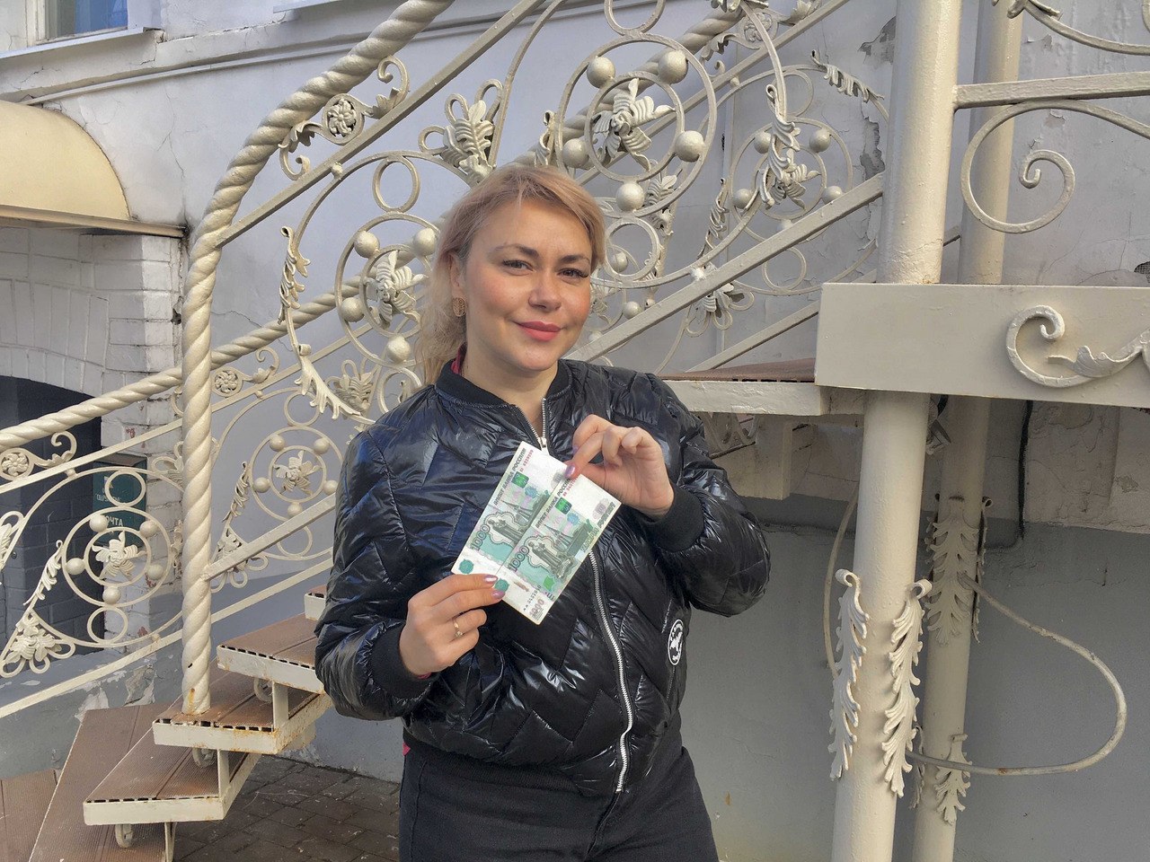Счастливая пятница: дарим 2000 рублей каждую неделю
