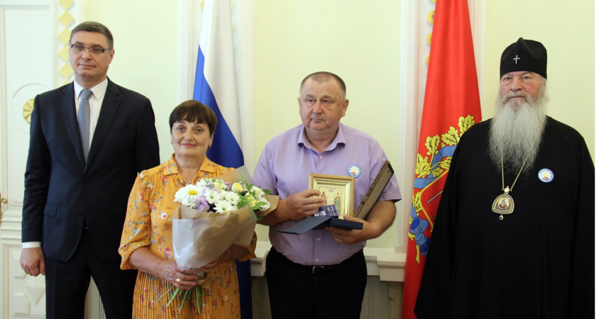 Во Владимирской области медалей "За любовь и верность" удостоены ещё 4 семейных пары