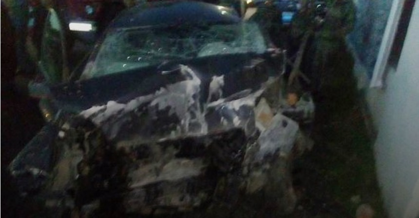 В Ставрово водитель иномарки врезался в магазин