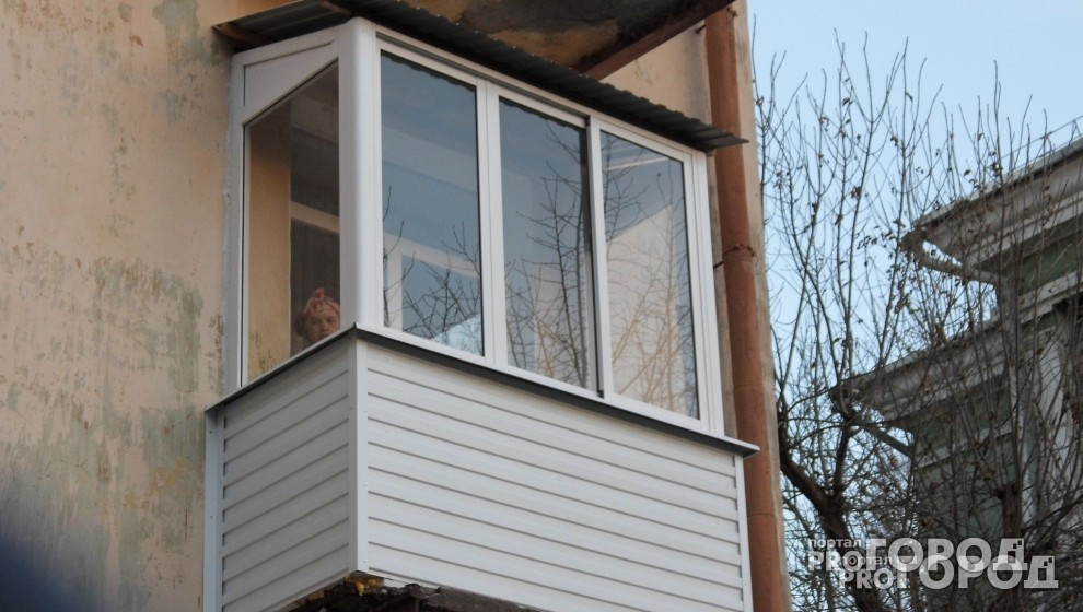 В Коврове 7-летний мальчик упал с балкона