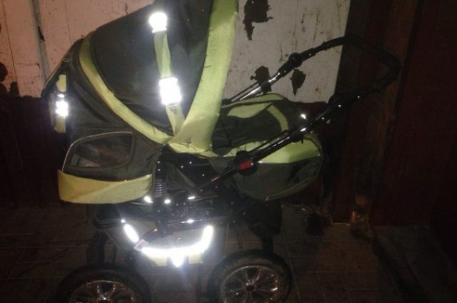 На улице Токарева автоледи сбила коляску с грудным ребенком