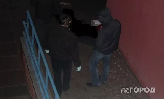 В центре Ярославля мужчина устроил кровавую резню на глазах у детей