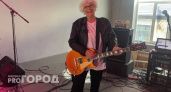 78-летняя рокерша из Гороховца в косухе и с электрогитарой записала музыкальный клип 