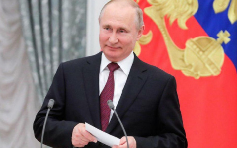 Владимир Путин наградил двух жительниц Владимирской области
