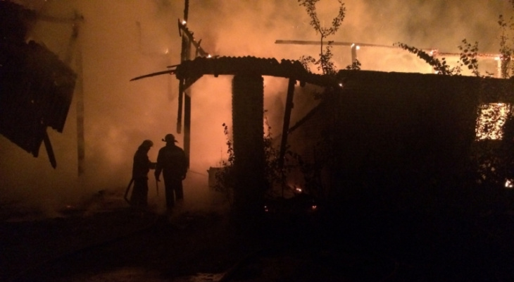 Ночью в Собинском районе сгорело здание площадью 320 квадратных метров