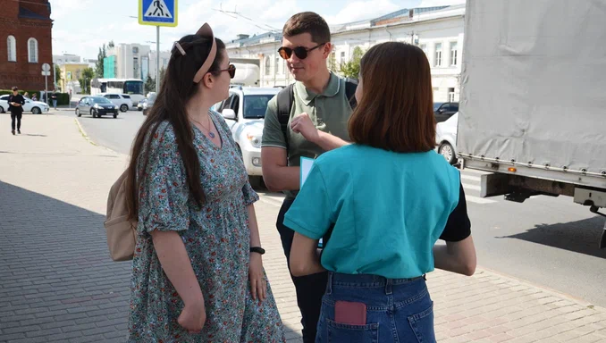 Поравняться с прохожим. Городские истории.