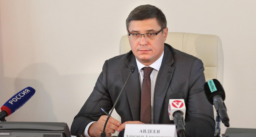 Авдеев высказался об отмене QR-кодов во Владимирской области