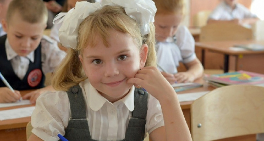 Минпросвещения планирует отправить российские школы на дополнительные каникулы