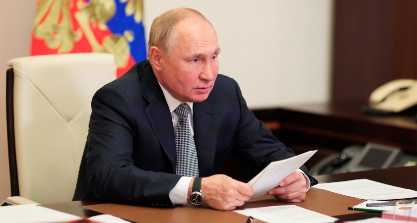 Путин высказался о законе о QR-кодах в общественных местах