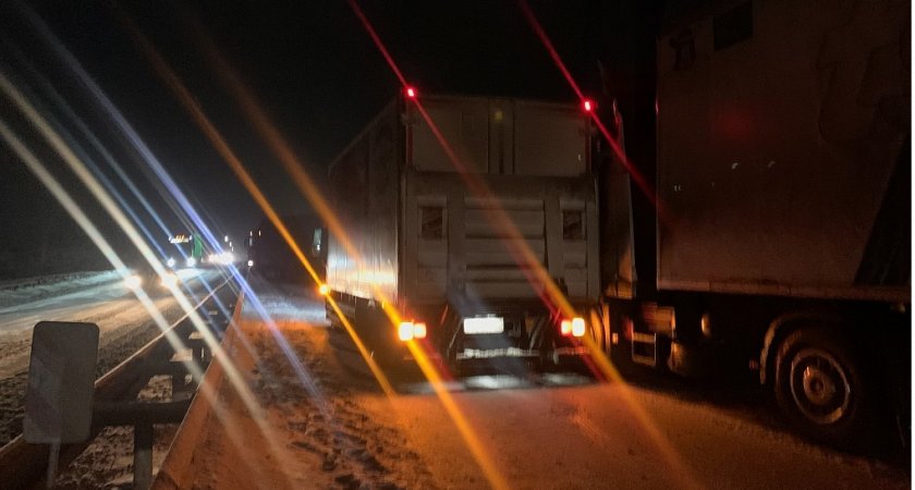 Массовое ДТП во Владимирской области: на М-7 столкнулись 5 фур