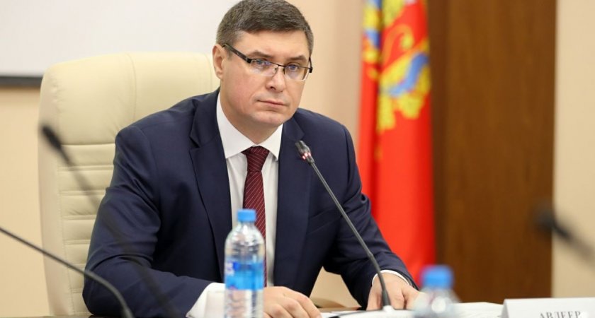 Александр Авдеев расположился в "хвосте" рейтинга губернаторов