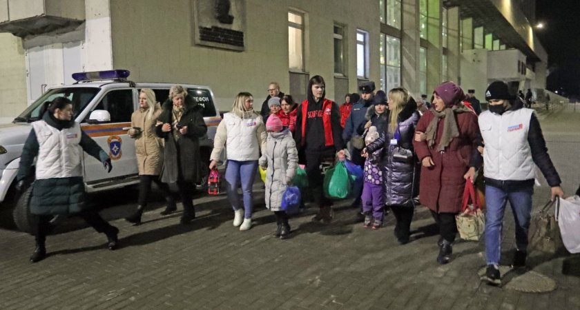 "У нас они в безопасности!": Владимирская область уже приняла 1275 беженцев из Донбасса