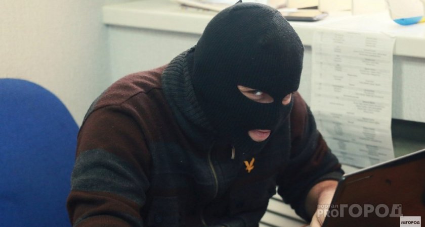Новая уловка мошенников: россиян массово "атакуют" письмами якобы от Роскомнадзора