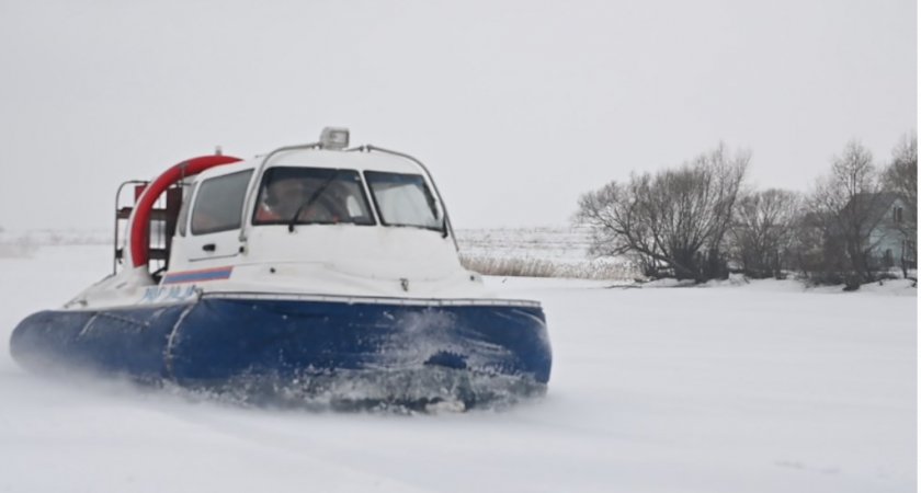 Во Владимире с помощью катера на воздушной подушке ловили рыбаков-нарушителей
