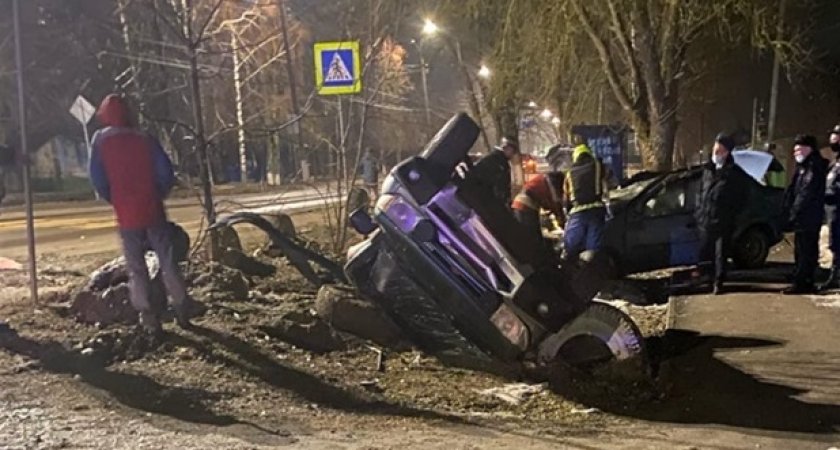 "Таксист в воздух взлетел": жуткое ДТП произошло в Вязниках