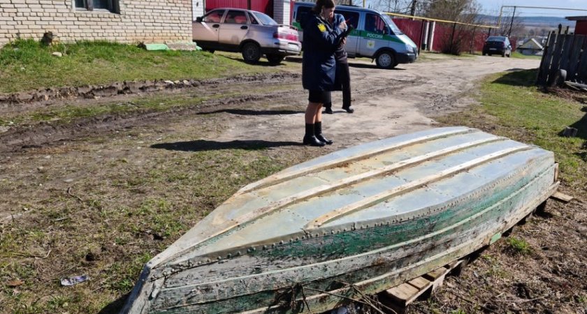 Два браконьера в Меленковском районе остались без лодок, сетей и топлива