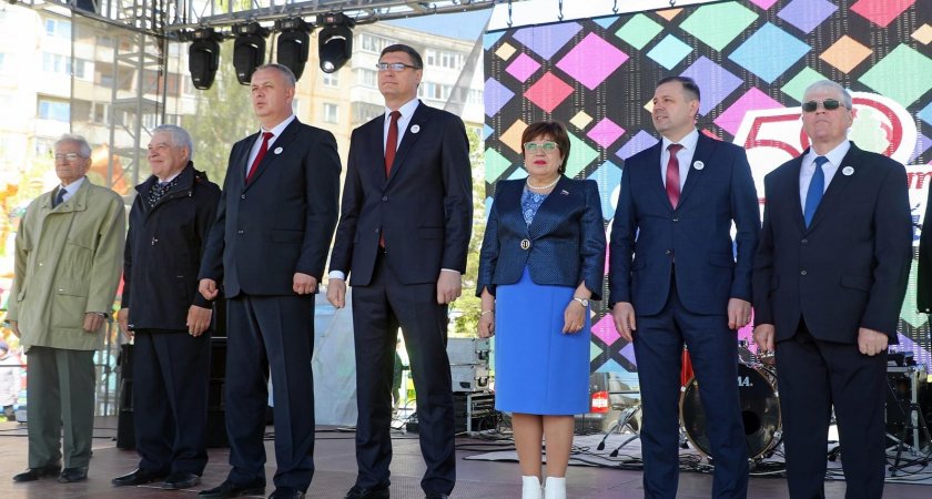 Врио губернатор Александр Авдеев поздравил радужан с 50-летием города