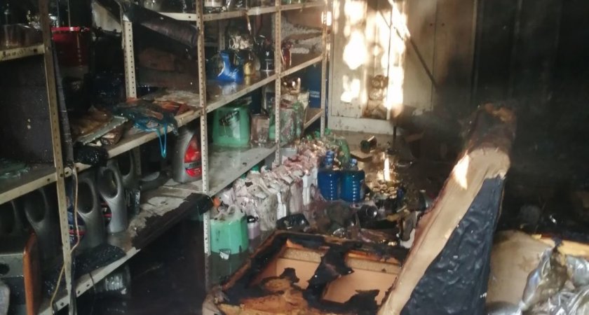 Пожар в Судогде уничтожил магазин