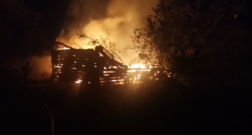 За несколько часов во Владимирской области произошло два смертельных пожара