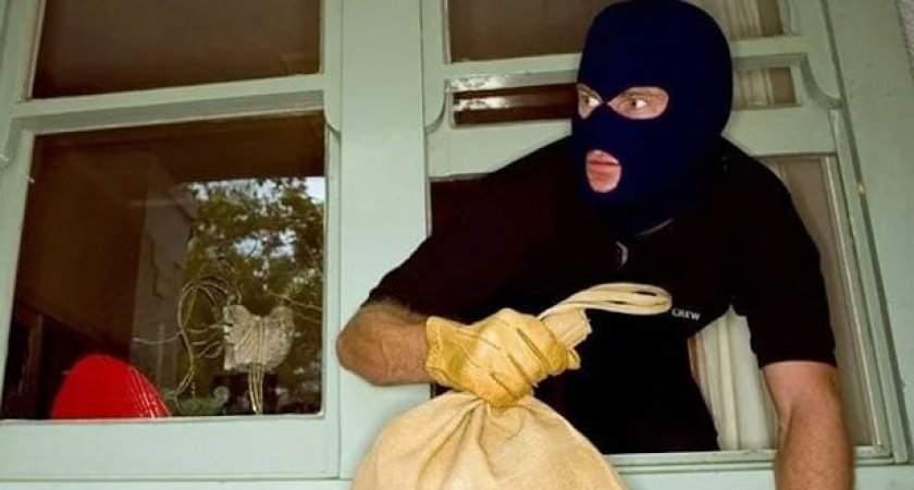 В Муроме квартирного вора задержали благодаря его же ботинкам