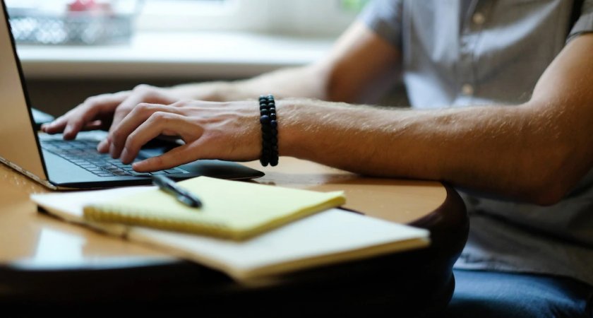 В Александрове местный житель заключен под стражу за интимные переписки с ребенком