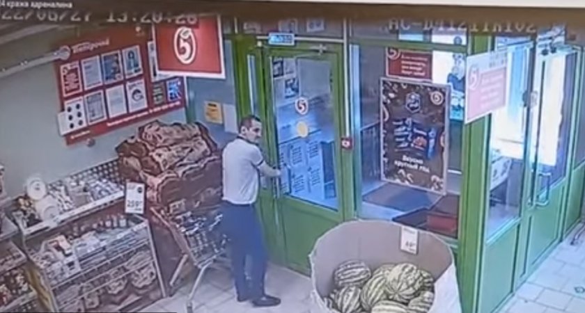 В Коврове разыскивают усатого мужчину, который украл целую тележку с энергетиками
