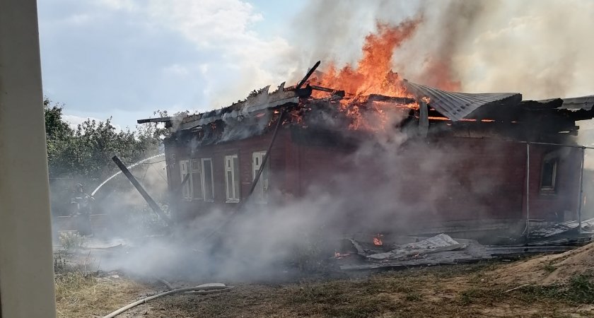В Петушках из-за несвоевременного звонка сгорел жилой дом 