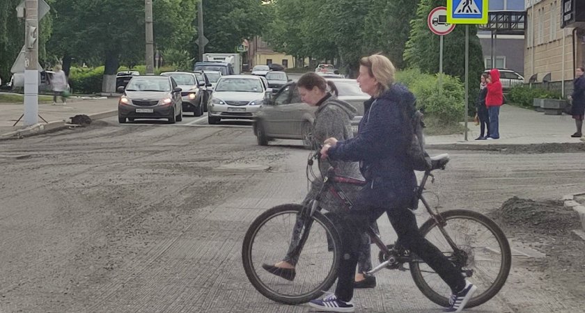 Владимирцев могут оштрафовать за велосипеды в подъездах