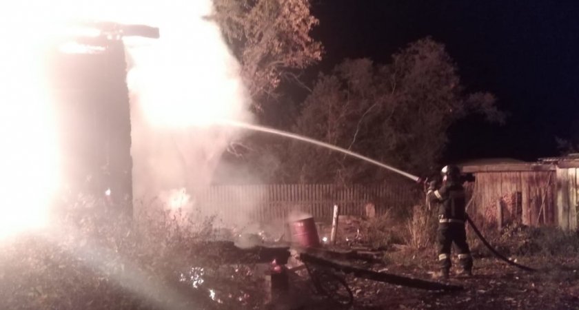 Во Владимирской области крупный пожар уничтожил жилой дом