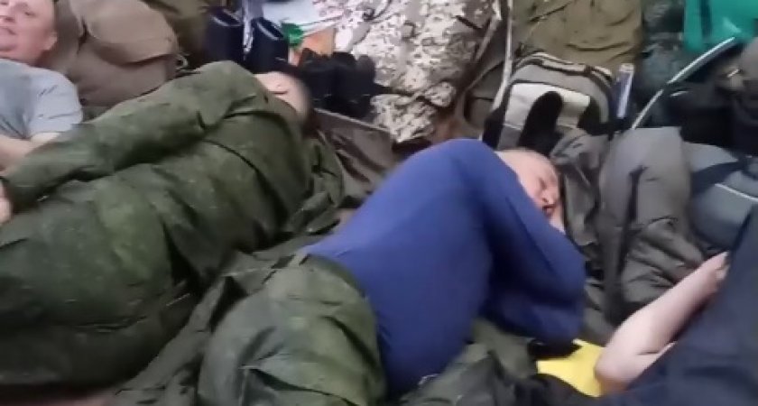 Мобилизованные владимирцы в Мулино: "Спим на полу, стрелять не учат"