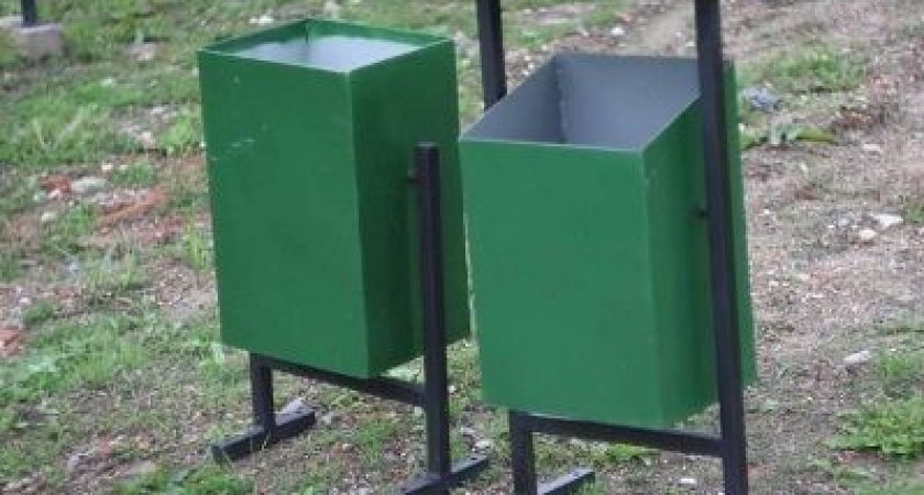 Дебошир во Владимирской области разбил машину урной для мусора