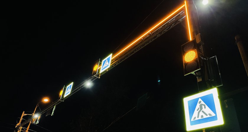Семь пешеходных переходов на федеральных трассах в регионе стали ярче и безопаснее