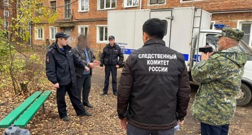 Житель Владимирской области задушил жену, завернул в ковер тело и спрятал в сарае