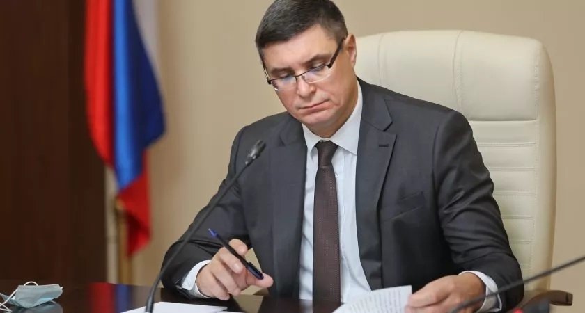 Губернатор Авдеев сократил размер выплат из областного бюджета участникам СВО