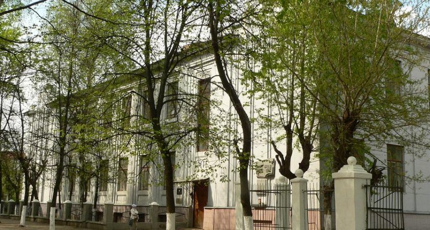 Вскрыто крупное мошенничество при ремонте гимназии в Коврове
