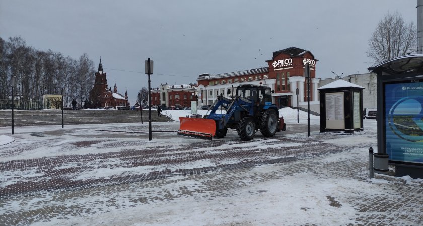Хочется выругаться: владимирцы рассказали о своих впечатлениях после уборки снега в городе