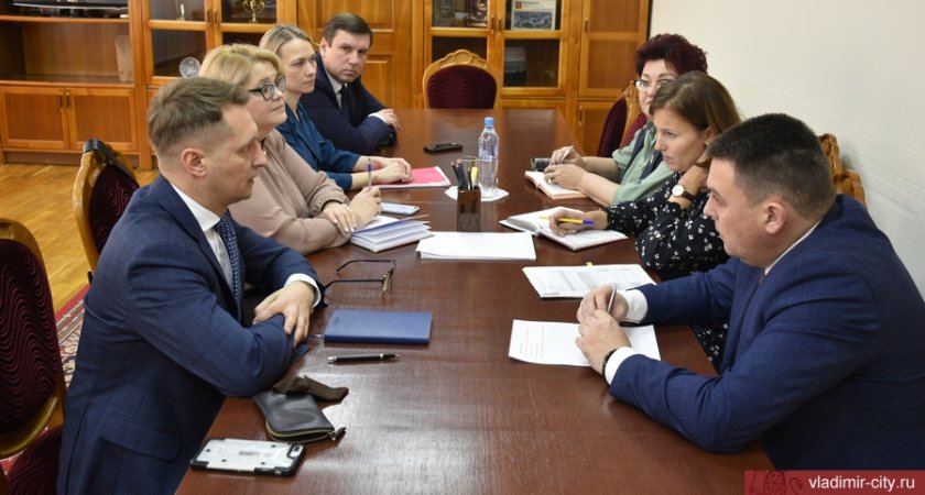 Дмитрий Наумов провёл рабочую встречу с вице-губернаторами Владимирской области