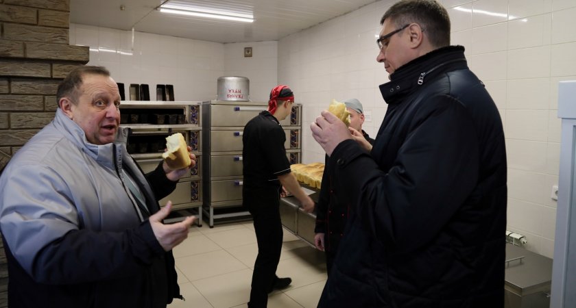 Авдеев проверил, как во Владимирском учебном центре ФСБ обучают армейских поваров