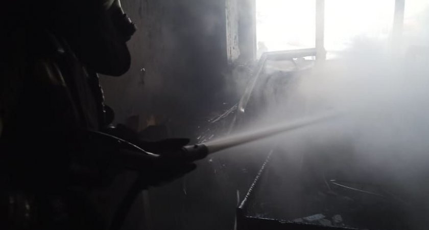 30 пожарных тушили санузел в городе Кольчугино