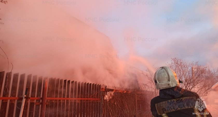 В Кольчугинском районе крупный пожар полностью уничтожил жилой дом