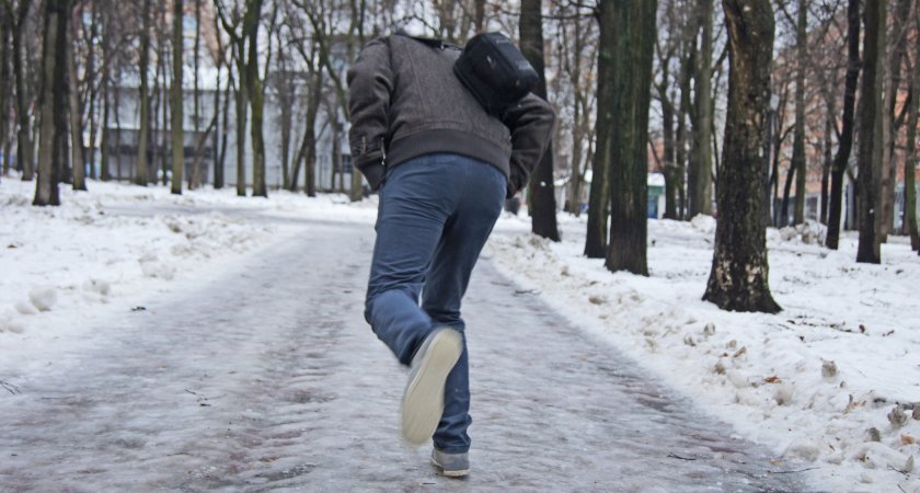 За декабрь от снега и наледи пострадали 200 владимирцев