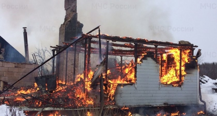 Крупный пожар с пострадавшим произошел в Киржачском районе