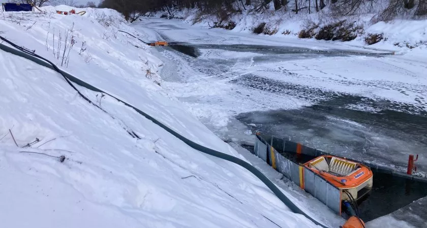 Фото к статье: Прошло плановое учение на подводном переходе трубопровода через канал им. Москвы
