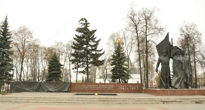 Фото к статье: Во Владимире оборудуют новый сквер и обновят площадь Победы
