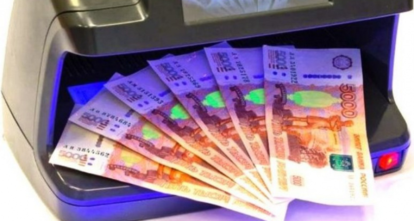 Во Владимирской области поймали сбытчиков фальшивых пятитысячных купюр в сельмагах