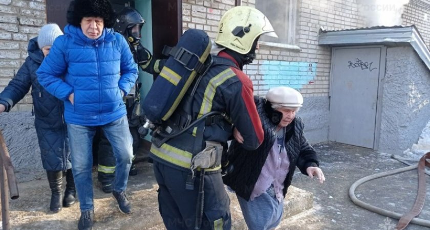 Во Владимире из горящего многоэтажного дома эвакуировали 28 человек