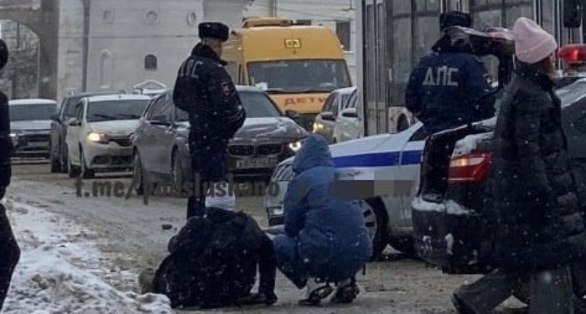 В центре Владимира на переходе сбили человека